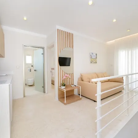 Aparthotel Synthea 4*