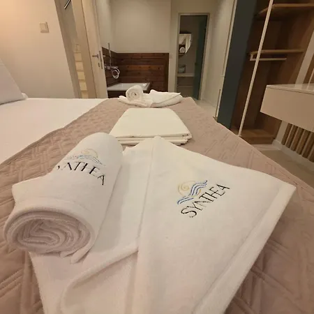 Synthea Aparthotel
